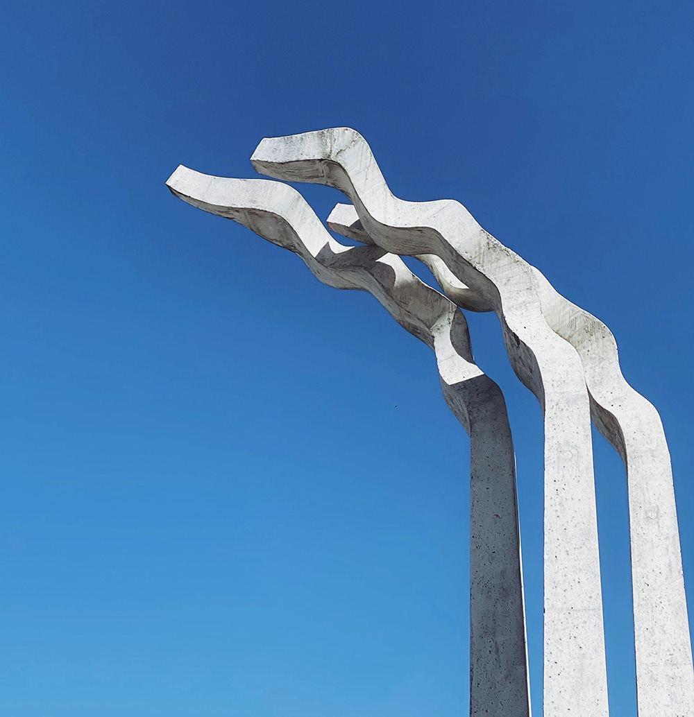 In Review P90j8ufh38w Unsplash