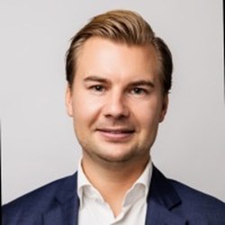 Gustav (1)